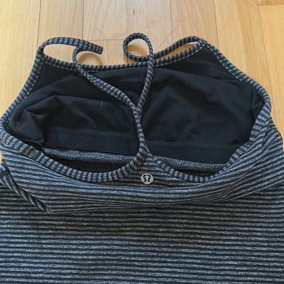 Lululemon Full Length Workout Top - Picture 3 of 3